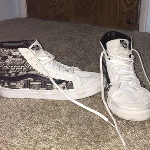 Women’s Aztec design vans